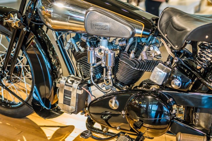 Η Brough Superior είναι από τα σπανιότερα εκθέματα